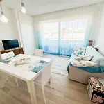 Apartment Piscina, Vicno Al Mare - Le Palme